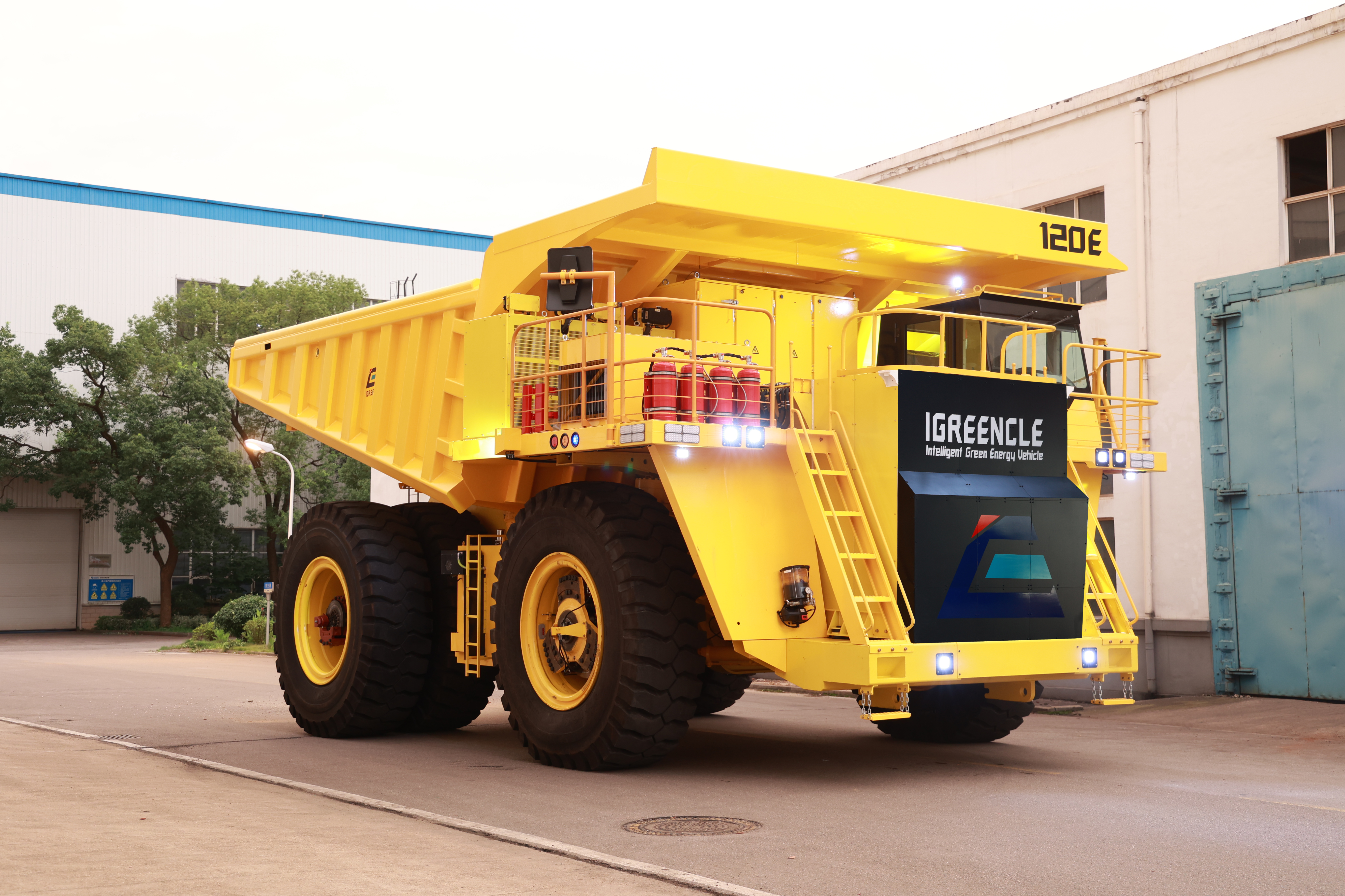 04 120噸純電動自卸車(巴西).jpg 04 120噸純電動自卸車(巴西).jpg